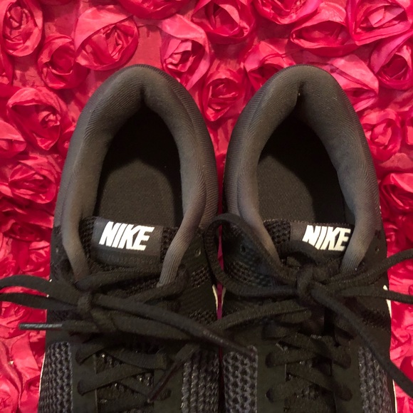 Nike Revolution 4 Women's Running Shoes - Picture 4 of 8